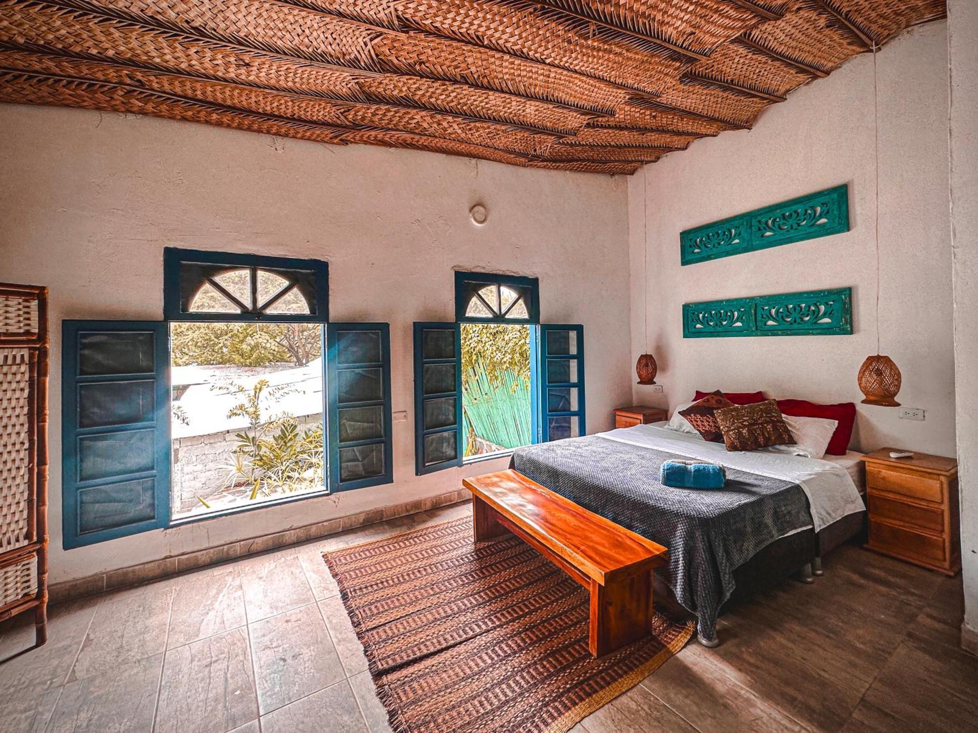 Hotel Renasci Palomino Bagian luar foto