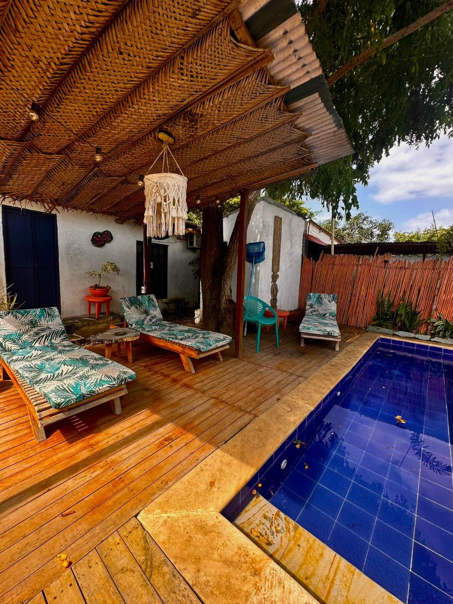 Hotel Renasci Palomino Bagian luar foto